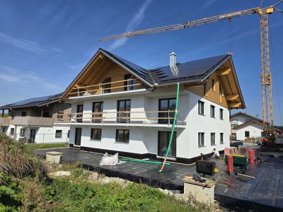 NEUBAU/ERSTBEZUG: Terrassenwohnung mit eigenem Gartenanteil!