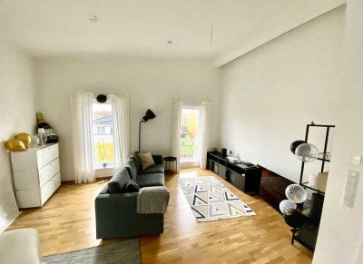 Exklusive, hochwertige 2-Zimmer-Wohnung mit Balkon und EBK in Steglitz | Gute ÖPNV-Anbindung