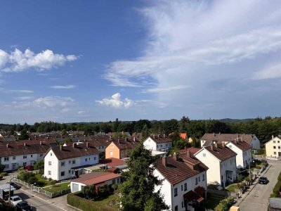 Bezugsfertige 3 Zimmerwohnung, sehr gute Raumaufteilung, schöne Aussicht mit Bergblick - Garage