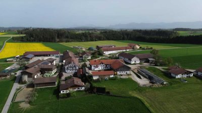 3-Zi.-Whg. in idyllischer Lage mit freiem Blick in die Weite, unweit der Schön Klinik Vogtareuth