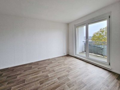 Noch dieses Jahr anmieten und dazu einen 500 EUR Gutschein* erhalten! 3-Zimmer-Wohnung mit Balkon!