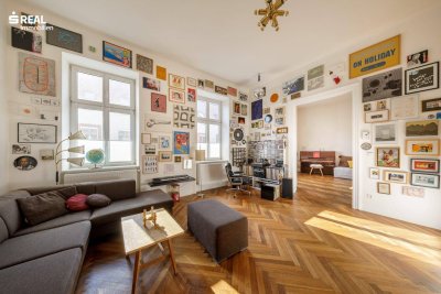 EXKLUSIVE VOLLSANIERTE 4 ZIMMER-ALTBAUWOHNUNG MIT TERRASSE UND GEMEINSCHAFTSGARTEN IN BESTLAGE