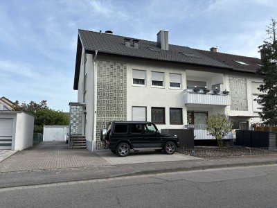 2,5 ZKB DG-Wohnung in ruhiger Lage mit toller Aussicht auf den Michaelsberg