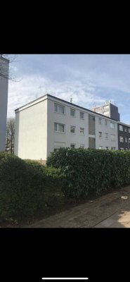 Geschmackvolle, gepflegte 3-Raum-Wohnung mit Balkon in Köln Neubrück