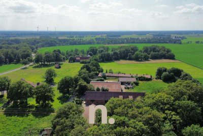 TIERE - NATUR - LEBEN // Großzügiger Hof in Warmsen