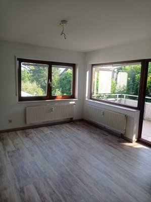 Lichtdurchflutete 3-Raum-Wohnung mit Balkon in Beilstein