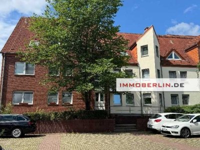 IMMOBERLIN.DE - Sehr sympathische Maisonette: Wohnung mit Galerie, Westbalkon & Pkw-Stellplatz