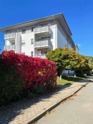 08058! Tolle Wohnung im 2. OG m. Balkon und TG-Stellplatz in Weißenborn!