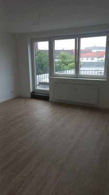 Sonnige 3-Zimmer-Wohnung mit Balkon und Einbauküche in Osnabrück