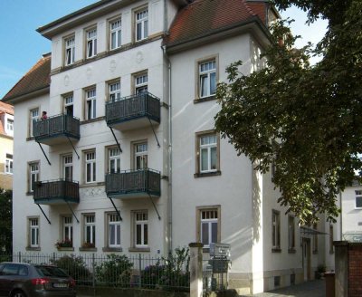 Exklusive, vollständig renovierte 1,5-Raum-EG-Wohnung in Dresden