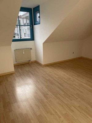 Geschmackvolle 4-Zimmer-Wohnung mit Balkon in Rosenheim