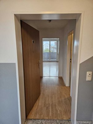 Stilvolle 1-Zimmer-Wohnung mit gehobener Innenausstattung mit Balkon und EBK in Regensburg