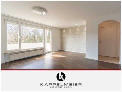Stilvolle, vollständig renovierte 4-Zimmer-Wohnung mit Balkon und EBK in München