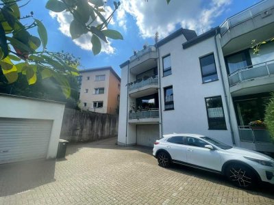 Großzügig geschnittene Eigentumswohnung mit Balkon & Garage in guter Lage von Mülheim