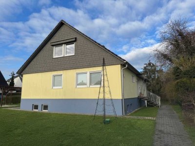 Gemütliche Dachgeschosswohnung mit Gartennutzung