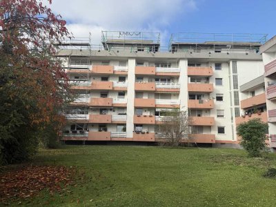 Großzügige 3 Zimmer Eigentumswohnung mit sonnigem Balkon & Tiefgarage