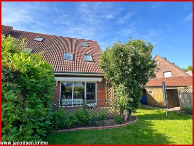 Tür an Tür mit der Natur - Gepflegtes Reihenendhaus mit kleinem Garten in Schleinähe