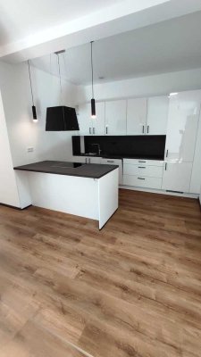 TOP 2,5 Zimmer-Wohnung 80m² mit Terrasse