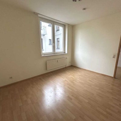 Zentral gelegene Flügel-Wohnung 1. Obergeschoss