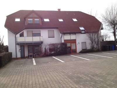 modernes wohnen in einer Erdgeschoß-Wohnung  mit Terrasse und kleinem Garten in Wesseling