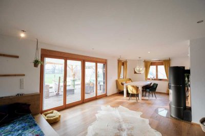 Traumhaus in Fridolfing: Moderne Architektur, familienfreundliches und idyllisches Wohnen