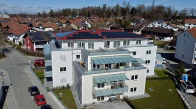 Großzügige Erdgeschosswohnung in Traunstein – Moderne Eleganz mit eigenem Garten