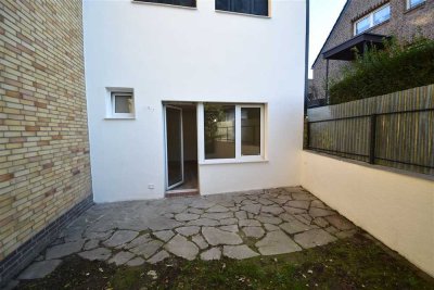 Mit Terrasse & kleinem Garten! Saniertes Apartment ab sofort zu vermieten