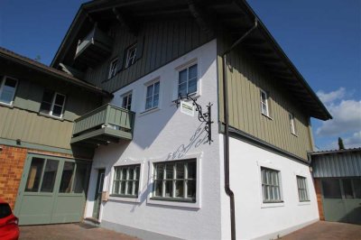 Sonnige 3,5 Zimmer Wohnung mit Balkon in zentraler Lage, Geisenhausen