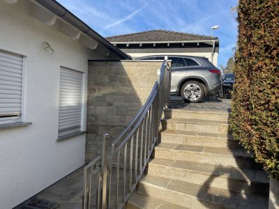 Exklusives Haus mit atemberaubenden Panoramablick auf das Rheintal und die Eifel