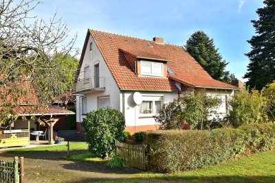 RESERVIERT: Solides 1-2 Familienhaus in Ortsrandlage von Ahlden