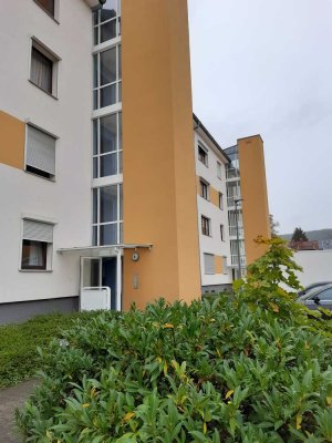 Großzügige 3-Zimmer-Wohnung mit EBK, Loggia, Keller und Garage in Gelnhausen-Stadt