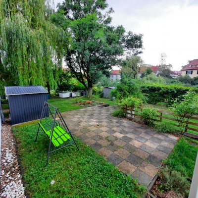 Großzügige 3-Raum-Wohnung mit Terrasse, Gartenanteil und Garage