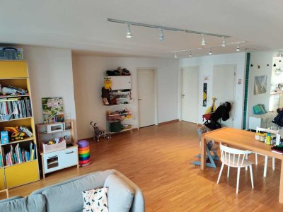 Viel Platz! 3-Raum-Wohnung mit Balkon und Stellplatz in Köln Raderberg