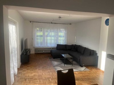 Helle 3-Zimmer-Erdgeschosswohnung mit EBK in Kassel