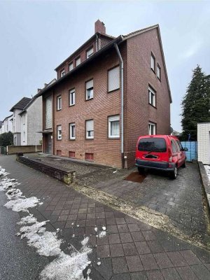 gepflegtes Mehrfamilienhaus mit Garagenpark als attraktive Kapitalanlage mit Potential