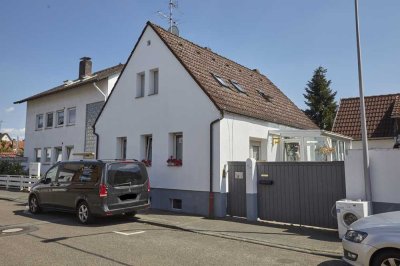 Einfamilienhaus mit Nebengebäude - Provisionsfrei