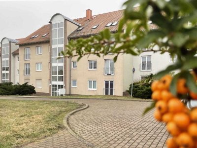 1 Monat mietfrei - zum Hübschmachen! Gemütliche 2-Raum-Wohnung mit schöner Aussicht in Lieskau