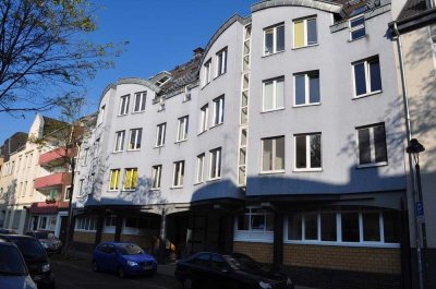 Tolle Wohnung mit Empore, zentral und dennoch ruhig gelegen