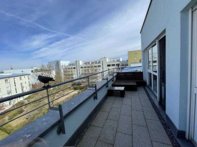 Vollständig möbilierte & moderne 2-Zi-Wohnung mit Balkon und TG-Stellplatz in Mannheim (Im Rott)