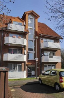 Dachgeschosswohnung mit Balkon und Tiefgaragenstellplatz