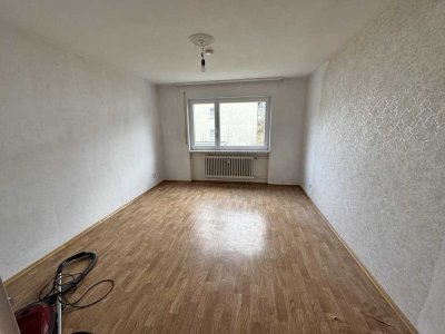 freundliche 3 Zimmer Wohnung