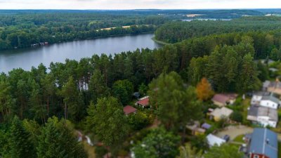 Ferienbungalows mit Wasserzugang auf Eigentumsland