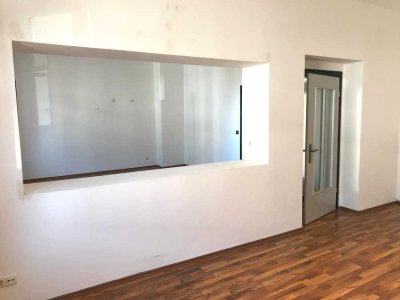 Individuelle 2 Zimmer-Wohnung in Weiden ab 01.04.25