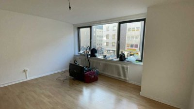 Geschmackvolle Wohnung mit zwei Zimmern im Zentrum von Düsseldorf