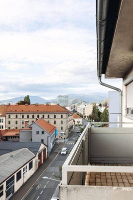 nahe Citypark 8020 Graz - sanierungsbedürftige 4 Zimmer-Dachgeschoss-Wohnung mit Balkon