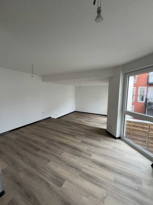 Lichtdurchflutete 3-Zi. Neubau Wohnung, im Herzen von Rastatt