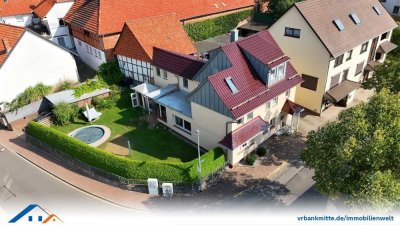 Charmantes Einfamilienhaus mit Garten, Pool und moderner Ausstattung in ruhiger Lage!