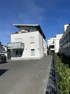 Schöne,helle zwei Zimmer Penthouse Wohnung in Bad Neuenenahr
