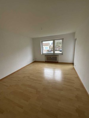 3 Zimmer Erdgeschosswohnung mit Balkon