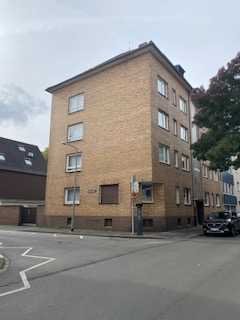 Tolle  City - Wohnung mit großem  Balkon im 1 . OG